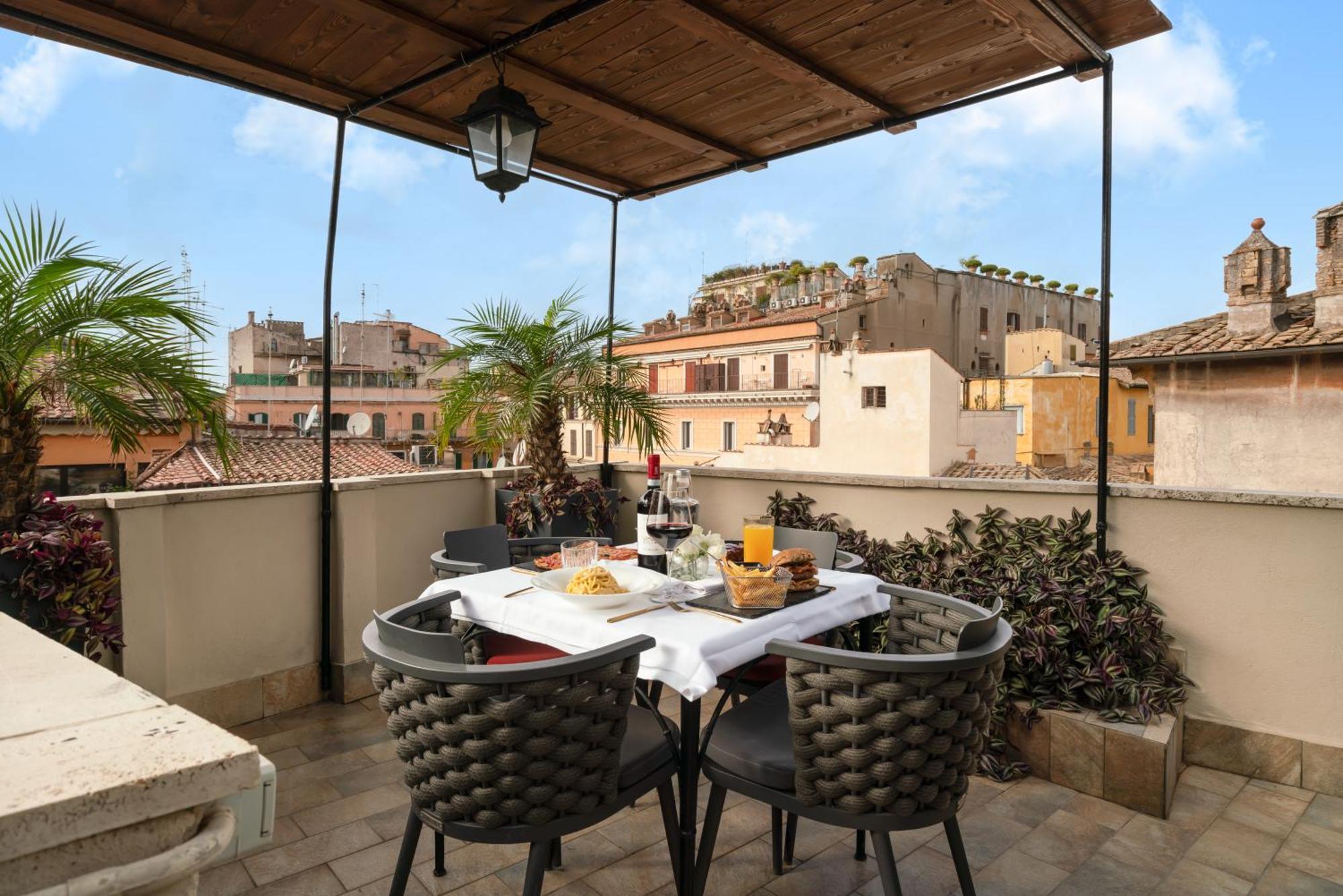 Antico Albergo Del Sole Al Pantheon — Photos 1